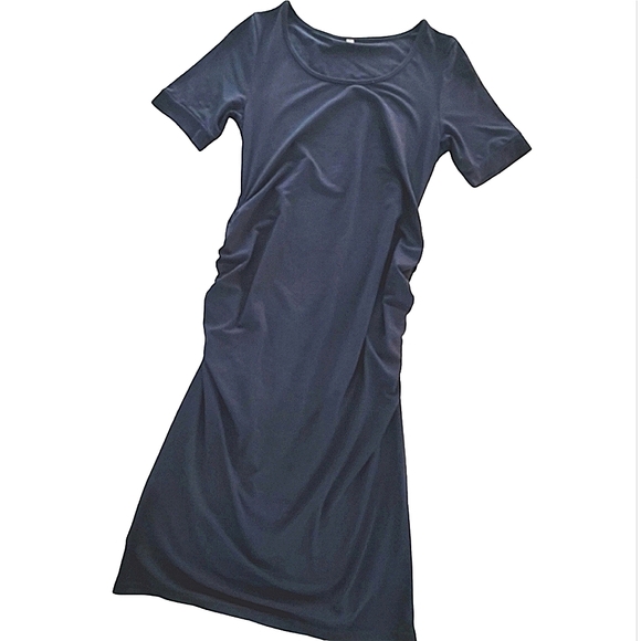 Dresses & Skirts - Navy Blue Short Sleeve Stretchy Maternity Dress w Shirred Sides size Medium